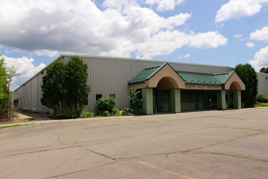 60 Lester Ave, Johnson City, NY 13790