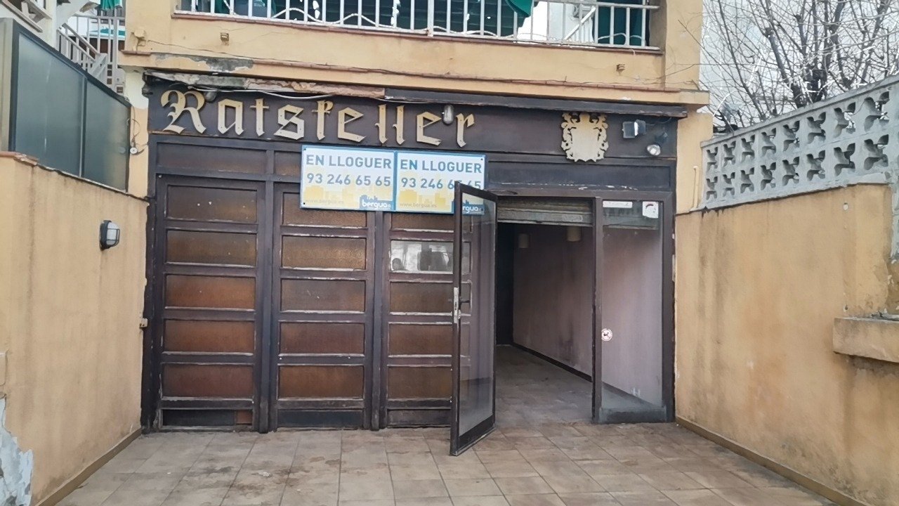 Retail in Castelldefels, Barcelona for lease Interior Photo- Image 1 of 16