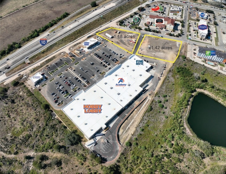 1300 Blk Interstate 10 East, Seguin, TX for lease - Building Photo - Image 2 of 2