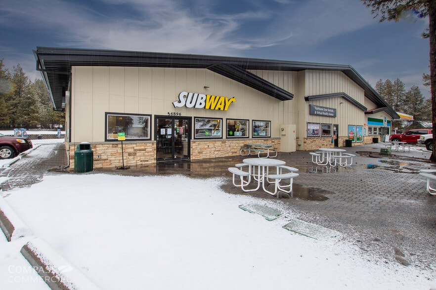 56896 Venture Ln, Sunriver, OR for lease - Building Photo - Image 2 of 16