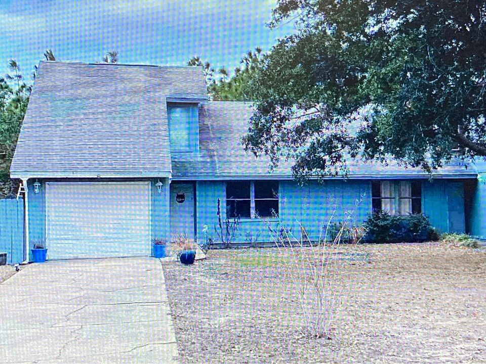 6709 Water St, Navarre, FL 32566