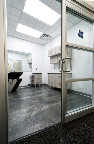 More details for 6501 Grape Rd, Mishawaka, IN - Flex for Lease