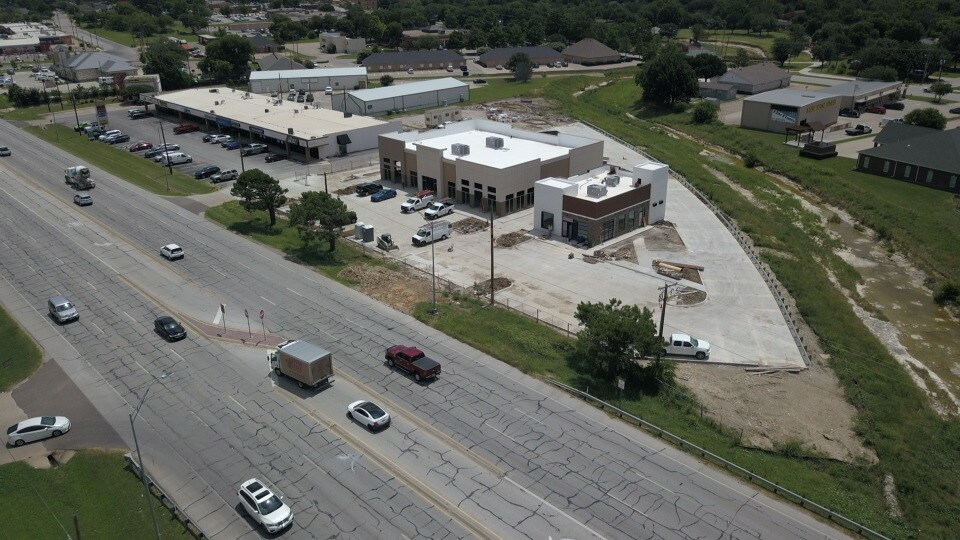 425 SW Wilshire Blvd, Burleson, TX for sale Building Photo- Image 1 of 1