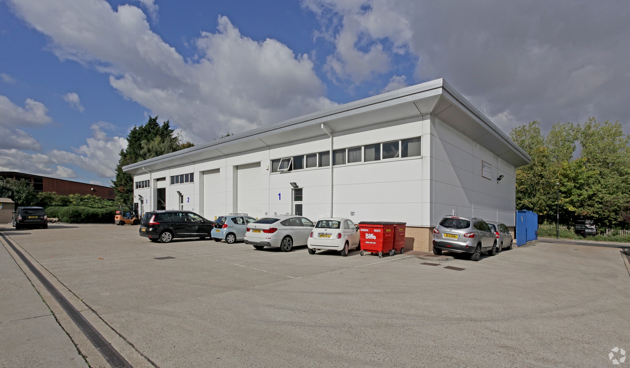 Tom Cribb Rd, London for lease Primary Photo- Image 1 of 4