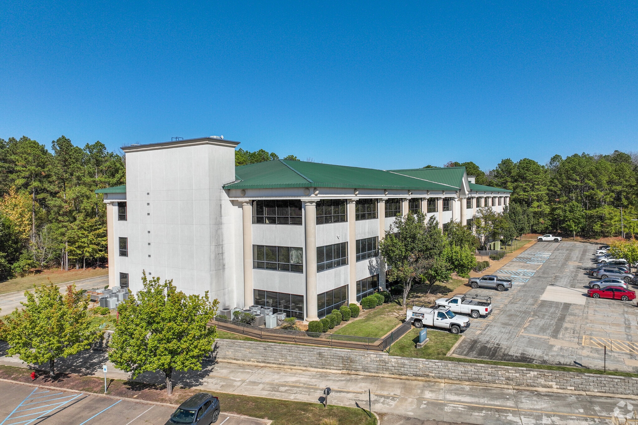 385B Highland Colony Pky, Ridgeland, MS for lease Primary Photo- Image 1 of 12