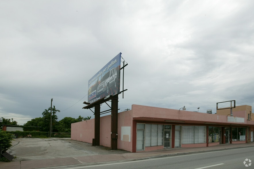 5769 SW 8th St, West Miami, FL for sale - Building Photo - Image 2 of 34