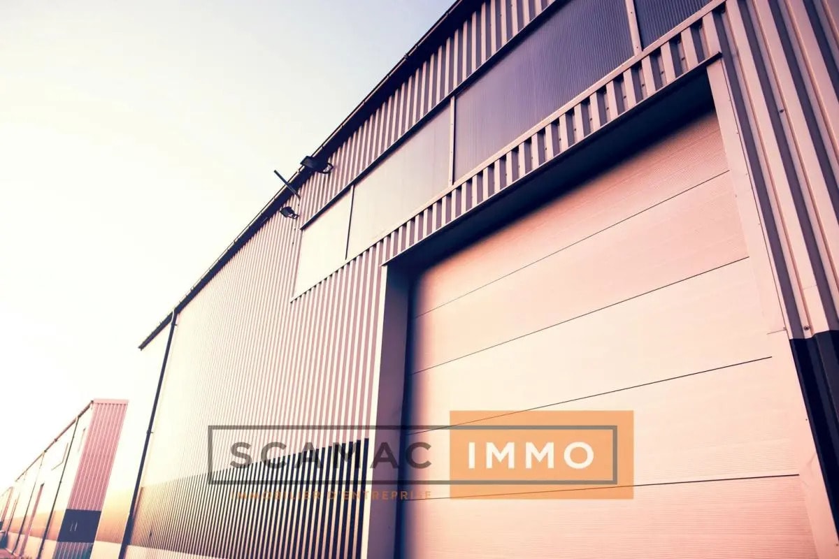 Industrial in Villeneuve-la-Garenne for lease Building Photo- Image 1 of 6