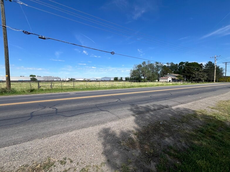 2560 S 1100 W, Woods Cross, UT for sale - Building Photo - Image 2 of 17