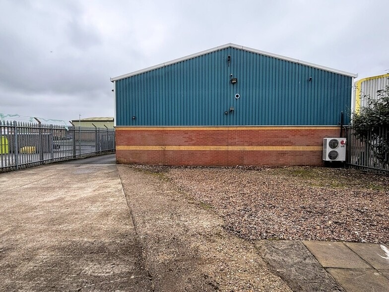 Whisby Way, Lincoln for lease - Building Photo - Image 3 of 3