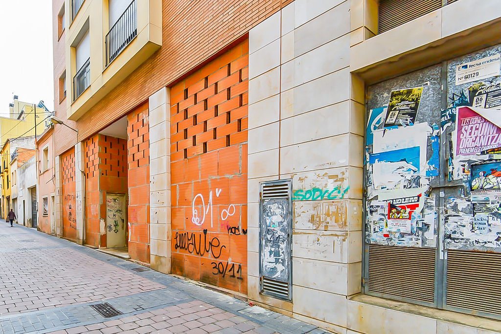 Retail in El Vendrell, Tarragona for lease Building Photo- Image 1 of 10