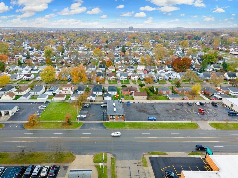 13293 Northline Rd, Southgate, MI 48195 Retail for Sale