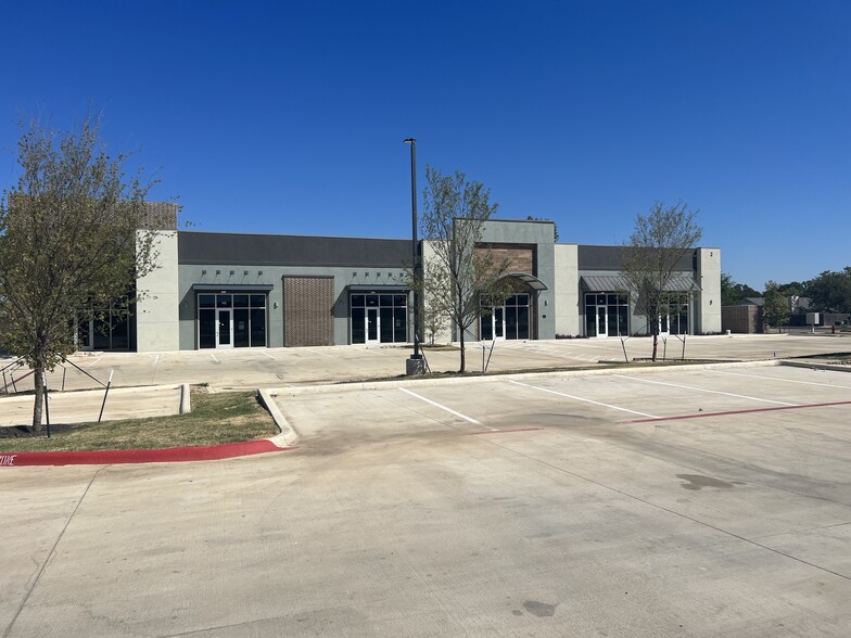 821 W New Hope Dr, Cedar Park, TX for lease - Building Photo - Image 3 of 3