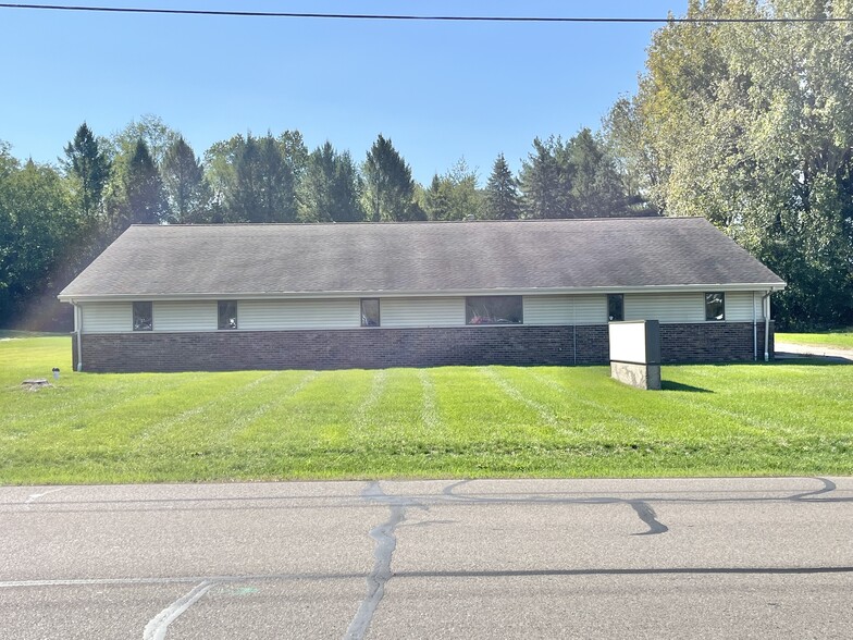 189 E Bell Dr, Warsaw, IN for lease - Building Photo - Image 2 of 11