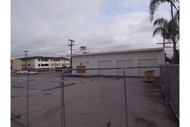 4200 Crenshaw Blvd, Los Angeles, CA for lease - Building Photo - Image 3 of 6