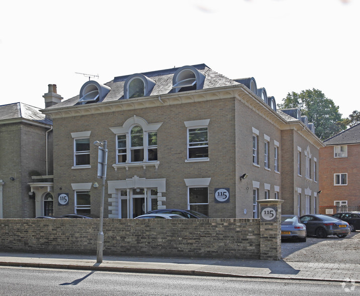 115 New London Rd, Chelmsford for lease - Primary Photo - Image 1 of 2