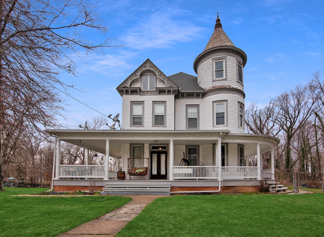 1000 Edmondson Ave, Catonsville, MD 21228