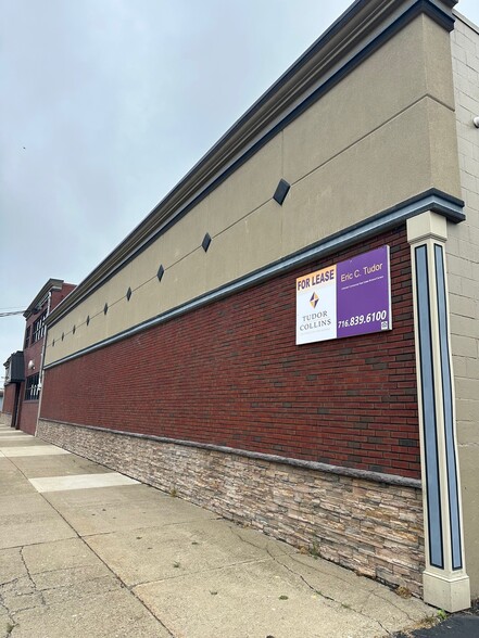 321 Ramsdell Ave, Buffalo, NY for lease - Building Photo - Image 2 of 25