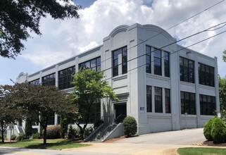 617 E McBee Ave, Greenville, SC for lease Building Photo- Image 1 of 11