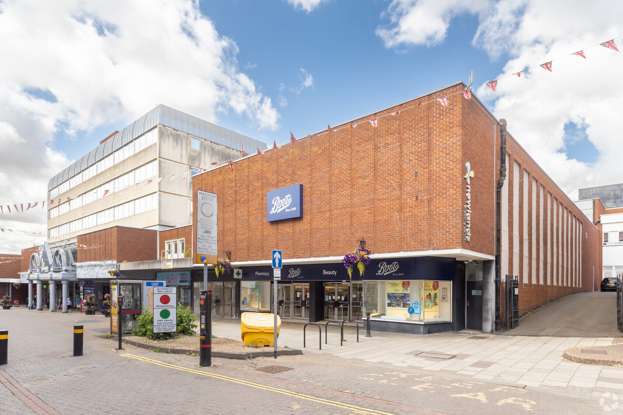 Gold St, Kettering for lease Primary Photo- Image 1 of 24