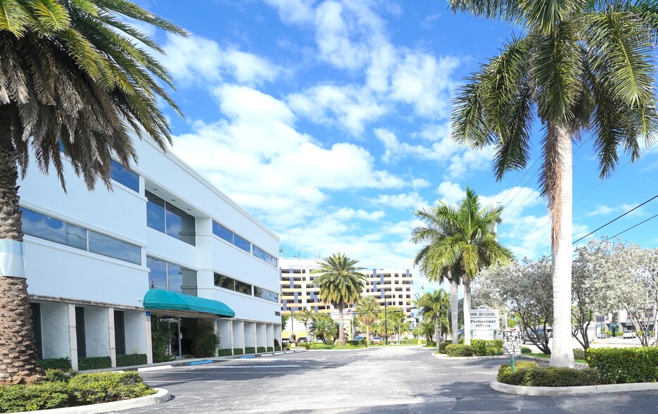 1995 E Oakland Park Blvd, Fort Lauderdale, FL for sale - Building Photo - Image 1 of 9