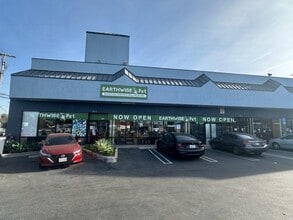 303-317 Lincoln Blvd, Venice, CA for lease Building Photo- Image 2 of 8