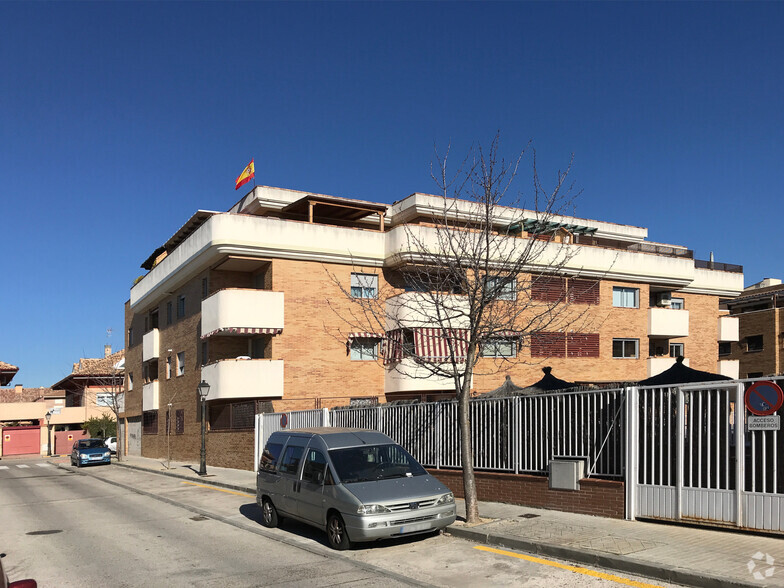 Calle Fermín Cacho, 2, Brunete, Madrid for lease - Building Photo - Image 3 of 3