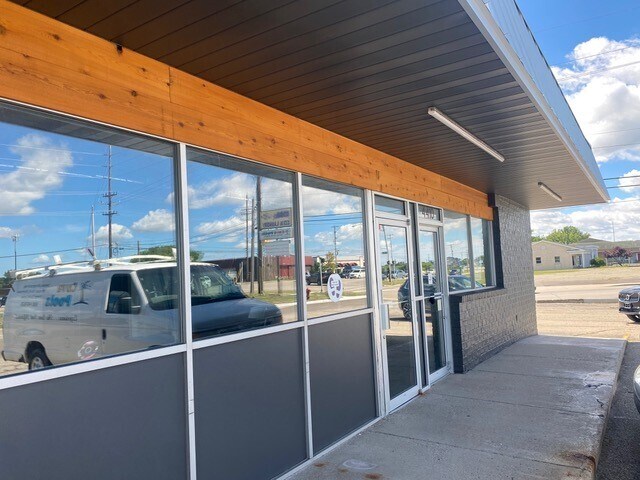 4410-4414 Plainfield Ave NE, Grand Rapids, MI for sale Building Photo- Image 1 of 1