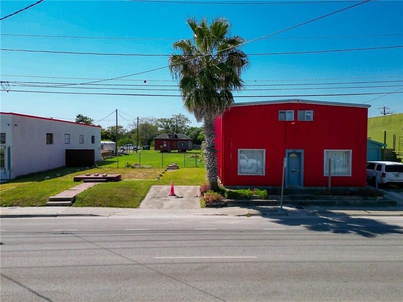 811 S Staples, Corpus Christi, TX for sale - Building Photo - Image 2 of 40