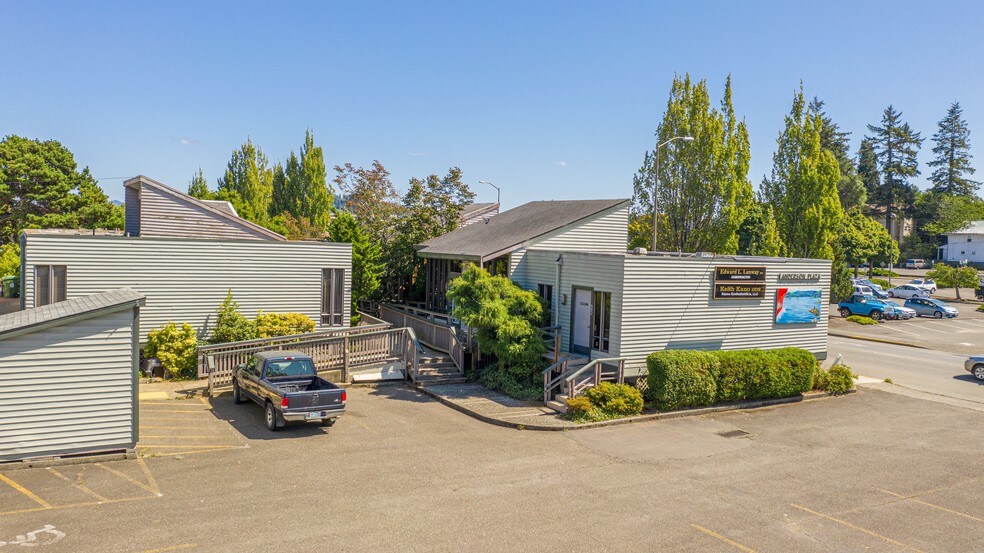 650 Anderson Ave, Coos Bay, OR for sale - Primary Photo - Image 1 of 1
