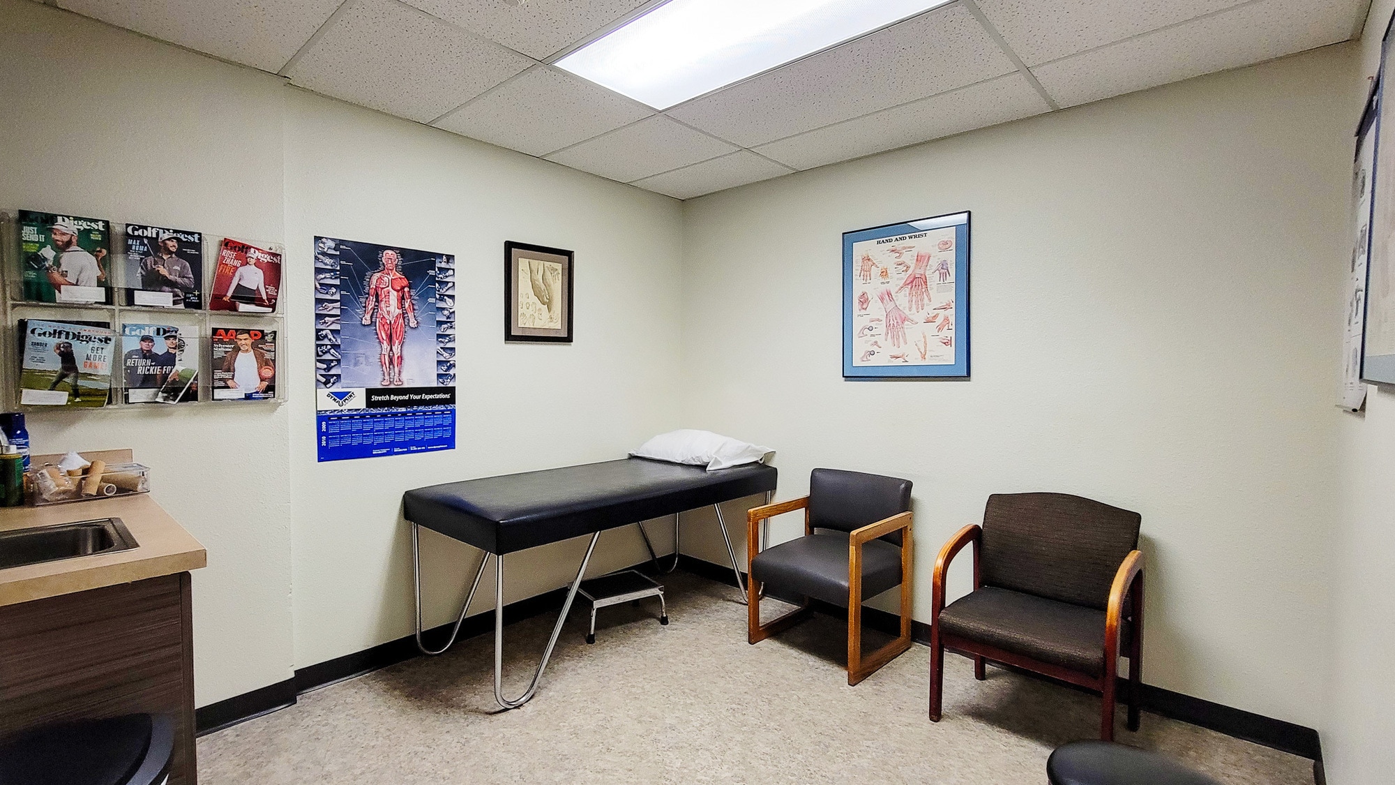 18145 Outer Hwy 18, Apple Valley, CA for lease Interior Photo- Image 1 of 13