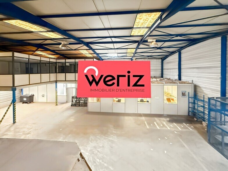 Flex in Martigues for lease - Building Photo - Image 2 of 6