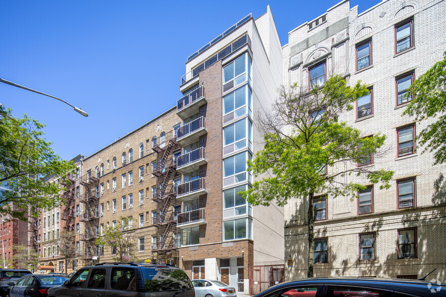 703 W 171st St, New York, NY for lease - Building Photo - Image 1 of 3