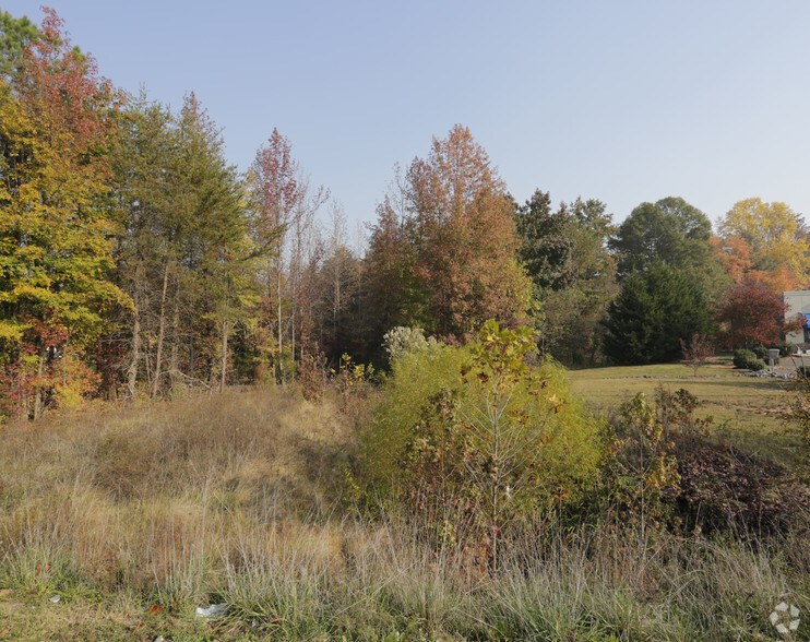 1855 Cricket Run, York, SC for sale - Primary Photo - Image 1 of 1