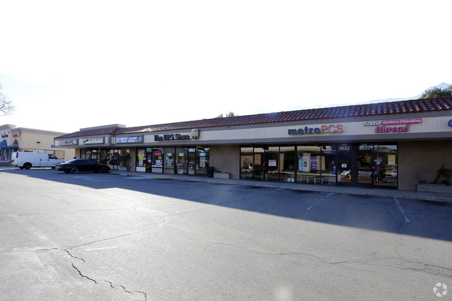 2720-2836 Cochran St, Simi Valley, CA for lease - Building Photo - Image 2 of 7