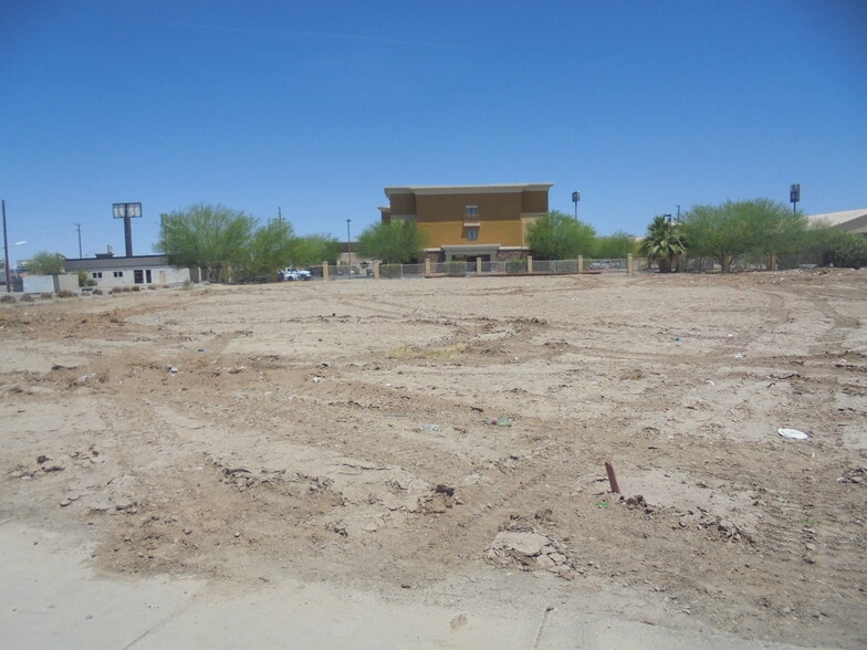 W Wells St, Blythe, CA for sale - Building Photo - Image 2 of 6