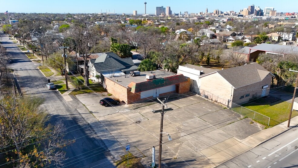 1136 E Grayson St, San Antonio, TX for sale - Building Photo - Image 1 of 12