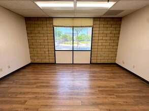 1900 Mariposa Mall, Fresno, CA for lease Interior Photo- Image 2 of 3