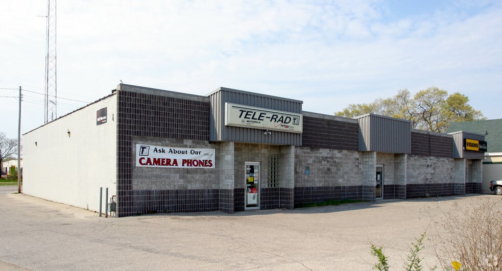 1387 Laketon Ave, Muskegon, MI for lease - Building Photo - Image 2 of 4