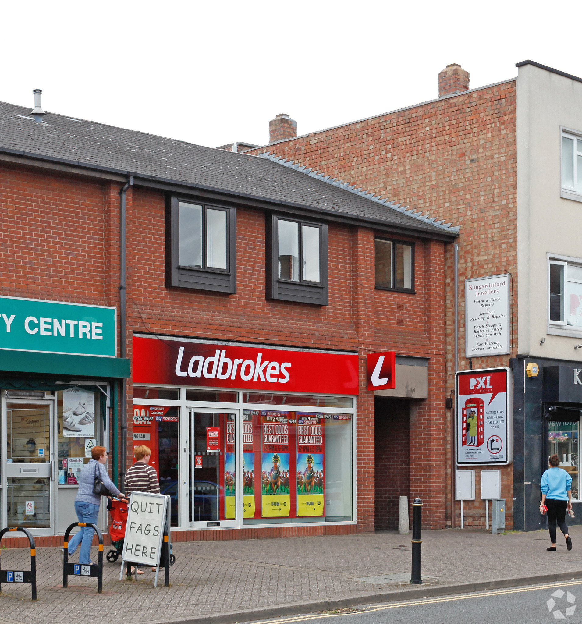 15 Market St, Kingswinford for sale Primary Photo- Image 1 of 1