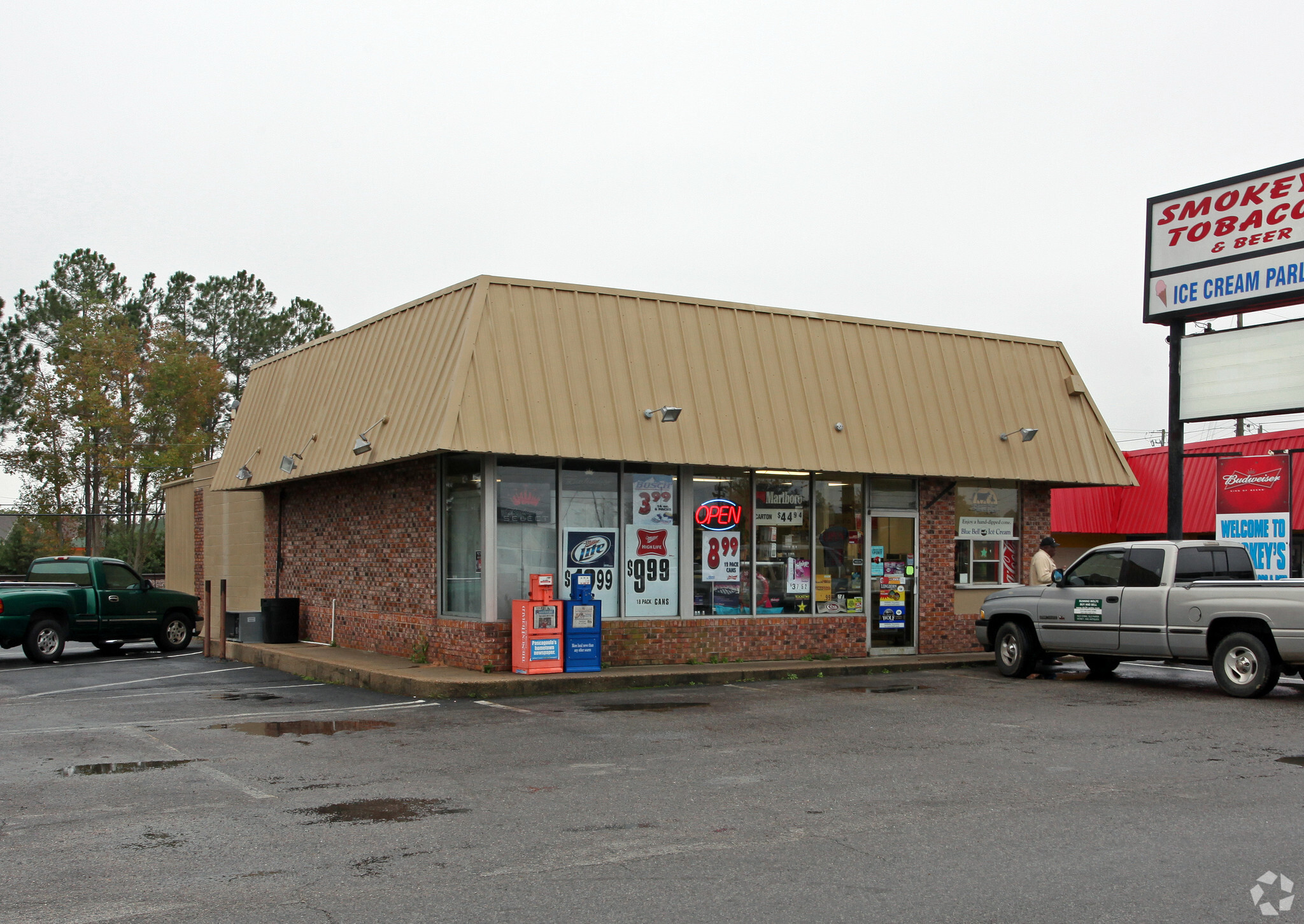 2406 Denny Ave, Pascagoula, MS for sale Primary Photo- Image 1 of 1