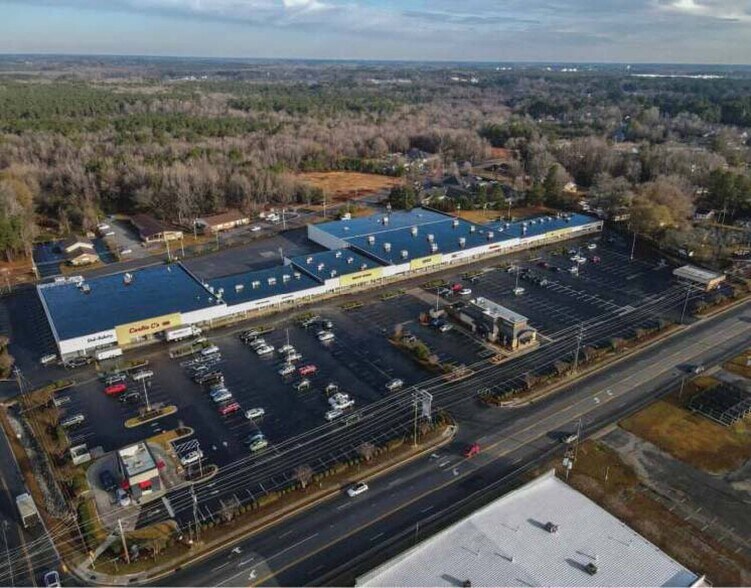 721 N Brightleaf Blvd, Smithfield, NC for sale - Building Photo - Image 1 of 1