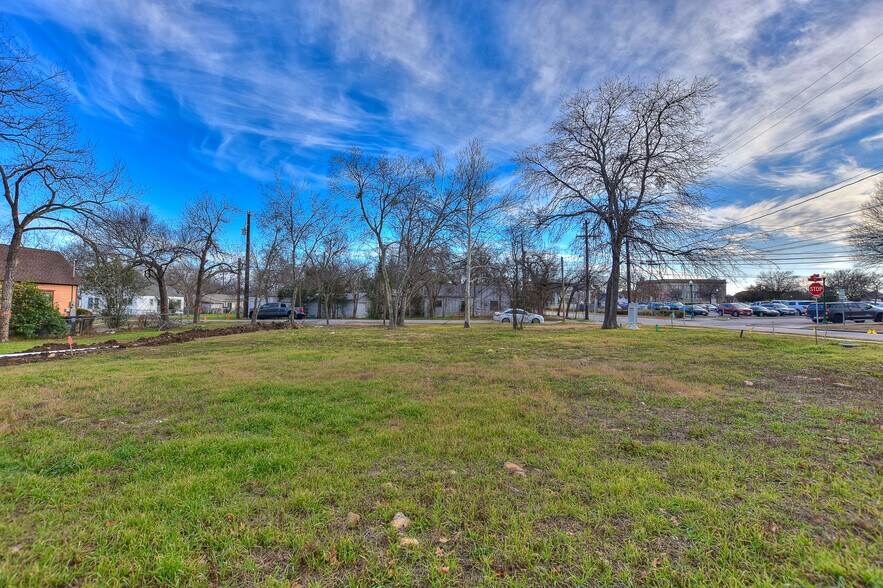 813 S Church St, TX 78626 Land for Sale