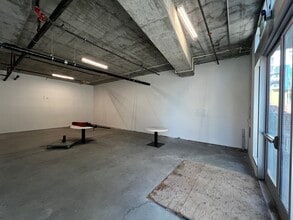 555 N Spring St, Los Angeles, CA for lease Interior Photo- Image 2 of 4