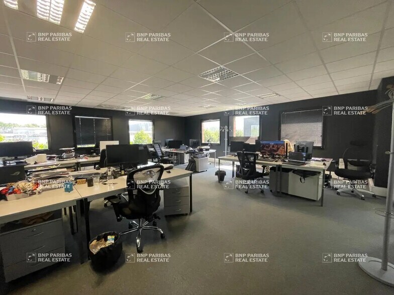 340 Avenue De La Marne, Marcq-en-Baroeul for lease - Interior Photo - Image 3 of 9