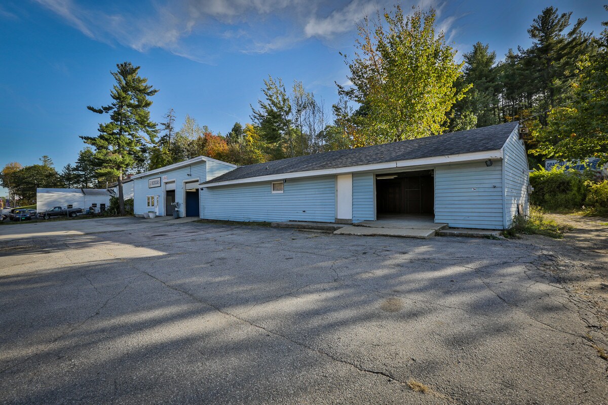 255 Rockingham Rd, Derry, NH 03038