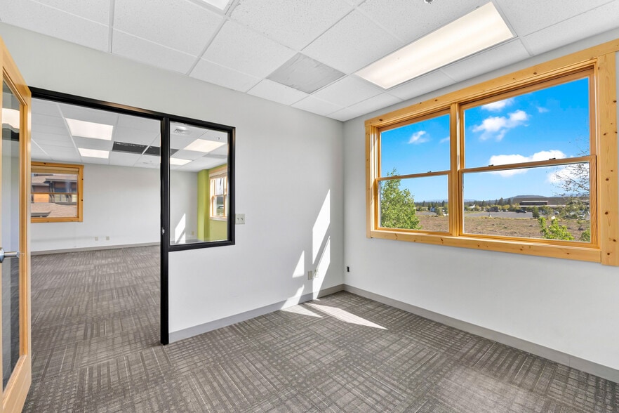 12313 Soaring Way, Truckee, CA for sale - Interior Photo - Image 2 of 14