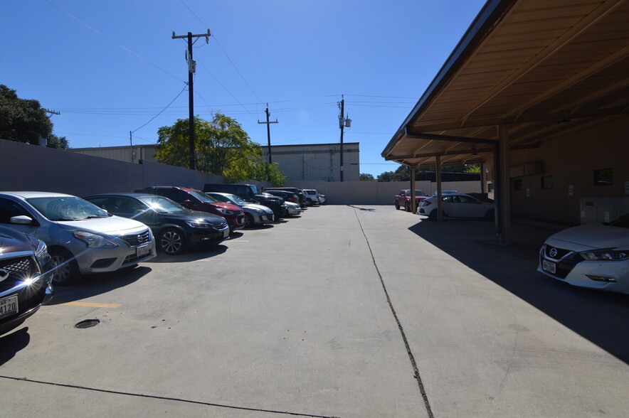 258 W Turbo Dr, San Antonio, TX for sale - Building Photo - Image 1 of 8