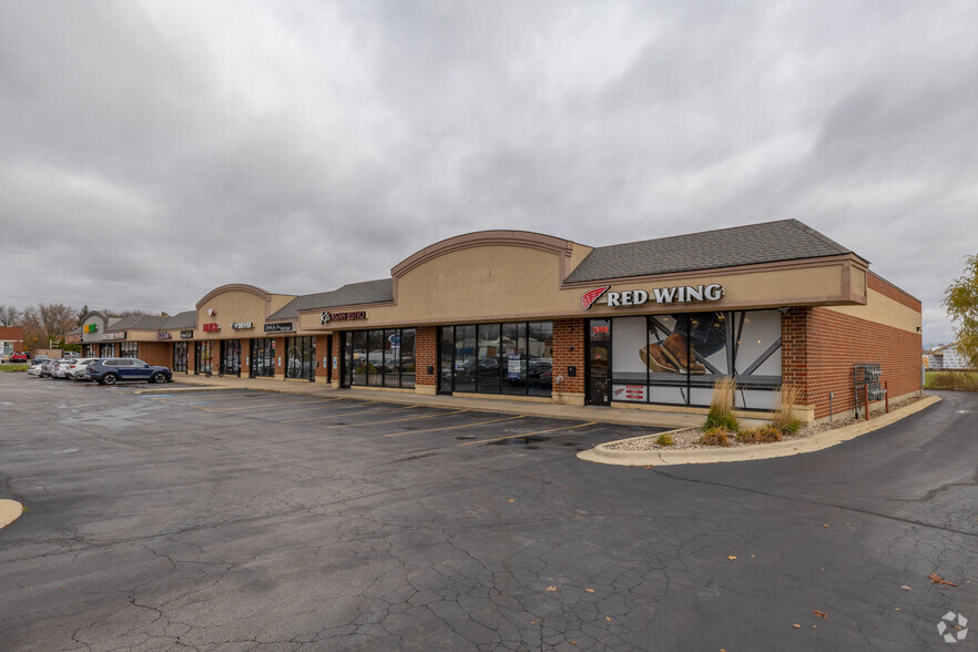 902-924 N Convent Ave, Bourbonnais, IL for lease - Primary Photo - Image 1 of 7