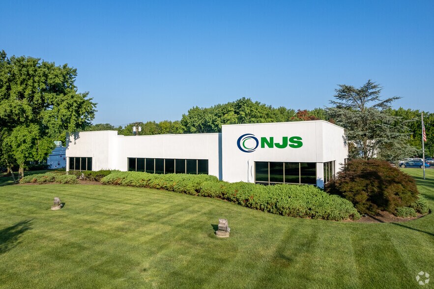 1260 Glen Ave, Moorestown, NJ for sale - Primary Photo - Image 1 of 1