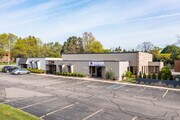 30640-30680 W 12 Mile Rd, Farmington Hills MI - Office Space